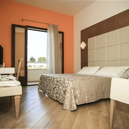 La Casarana Wellness Ecoresort 4*